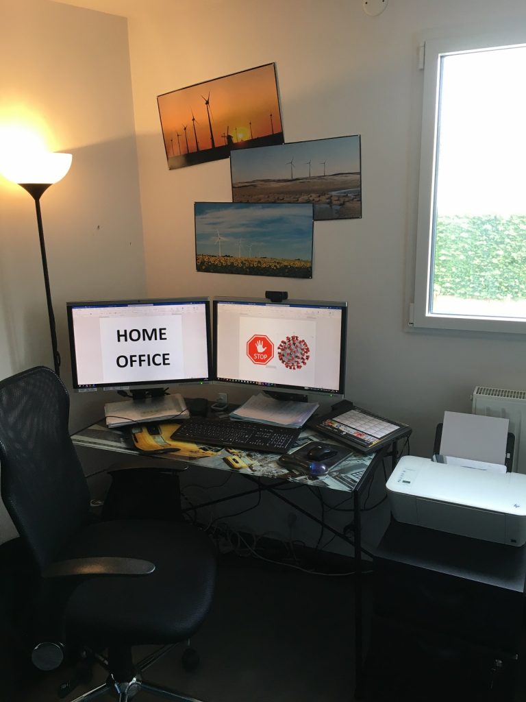 In François Taraud's home office it is all about wind energy. We <3 it.